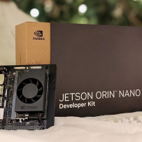 Jetson Orin Nano Super：给机器人、摄像头和边缘 AI 的小型开发底座