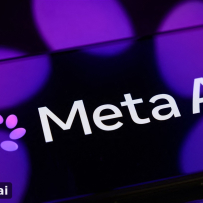 Meta自砍Ray-Ban标，299美元彩色AI眼镜开卖